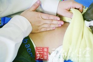 宝宝腹泻 教你中医推拿法