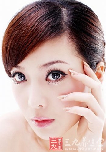 月经前期保证充足睡眠有助护肤