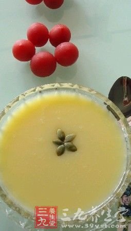 秋季嘴唇干裂者的饮食调理