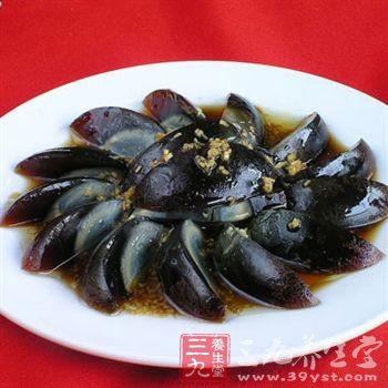 松花蛋或会引起食物中毒