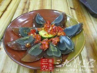 松花蛋或会引起食物中毒