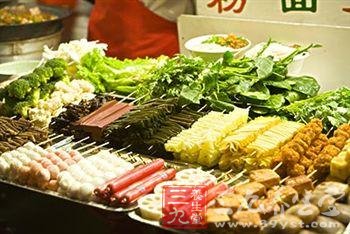 吃麻辣烫的危害 让你如何把麻辣汤吃的更健康