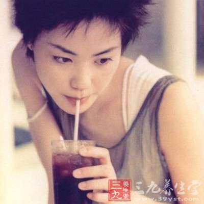 王菲青睐中医 自曝保养有秘诀