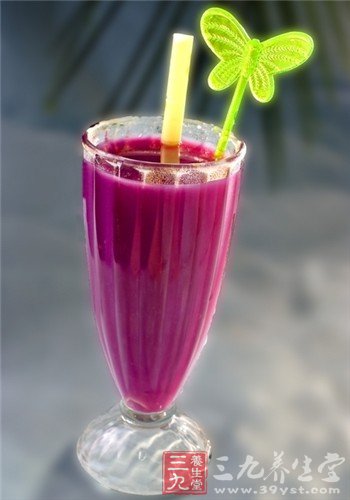 美容效果超强的八种健康果汁！