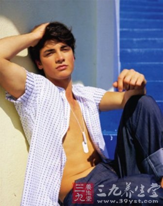 <em>男性</em>该<em>如何保养头发</em>(3)-三九养生堂