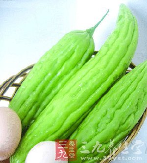 多吃苦瓜可帮助女性抗癌