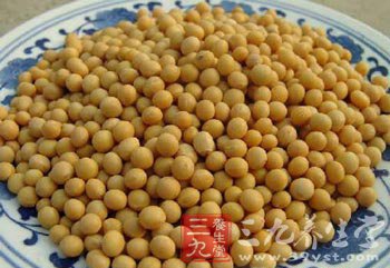 男性长寿8个建议 每日小酌半杯红酒