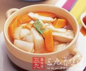 白菜萝卜汤养胃暖身