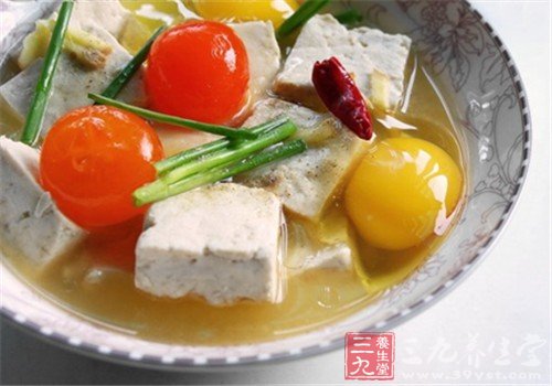 洋葱清血 女人25岁后必吃三种抗衰老蔬菜