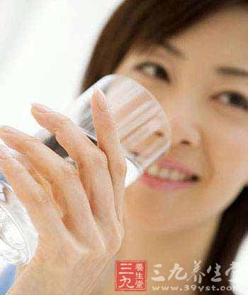 健康喝水的日程表