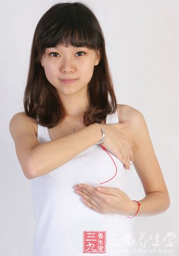 丰胸按摩操 促进血液循环暴涨上围