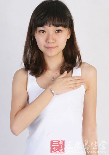 丰胸按摩操 促进血液循环暴涨上围