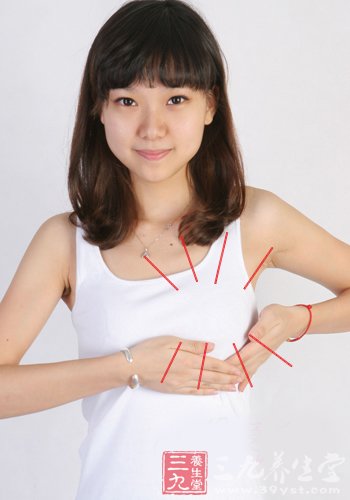 丰胸按摩操 促进血液循环暴涨上围