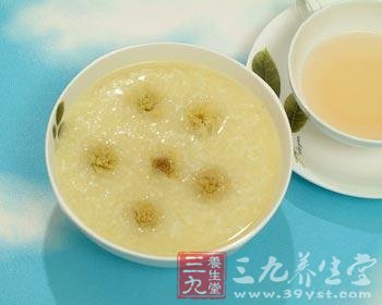 菊花老鸭汤缓解工作疲劳