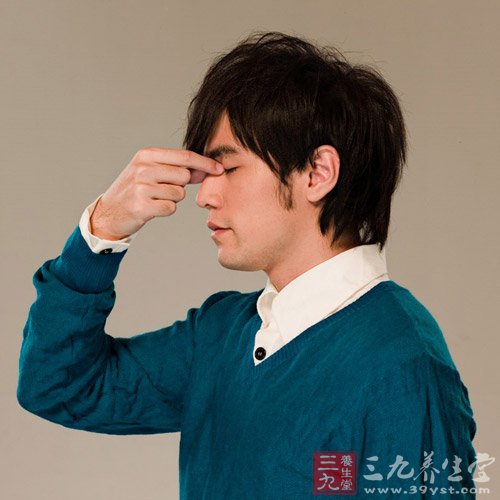 当红明星周杰伦教做规范眼保健操