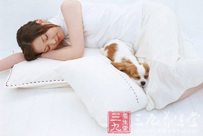 中医解读你的睡姿是否正确