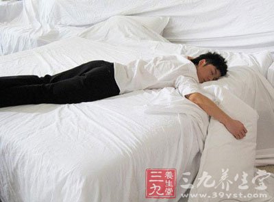 不知道这些睡觉小常识 你可能会送命