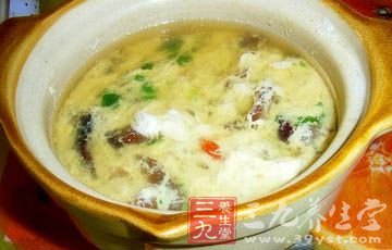 轻松煲出十款美味养生蘑菇汤