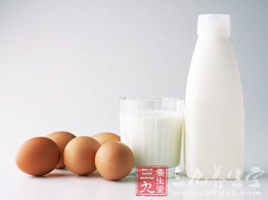 煮牛奶也要把握健康技巧