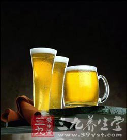 冰镇啤酒不宜过低温