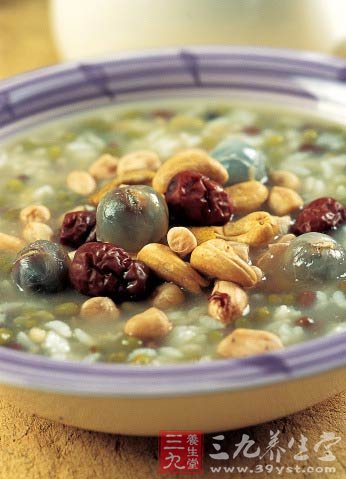 “对号食用”腊八粥更健康