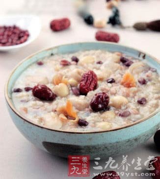 “对号食用”腊八粥更健康