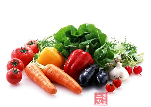 晨起饮水清理肠胃养护心脏