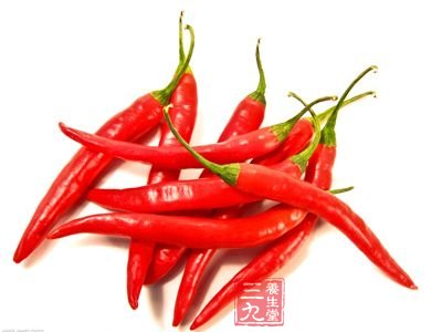 辣椒焖三文鱼皮