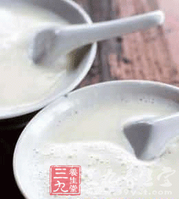 养生常识:日常生活中几种食用有毒食物不能碰