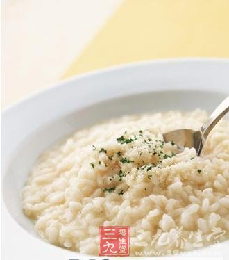 美味燕麦粥吃出靓容颜