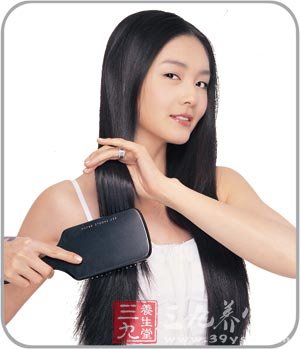 春天梳头可养生