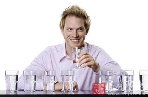 禁忌 四种小菜喝酒时千万不能吃