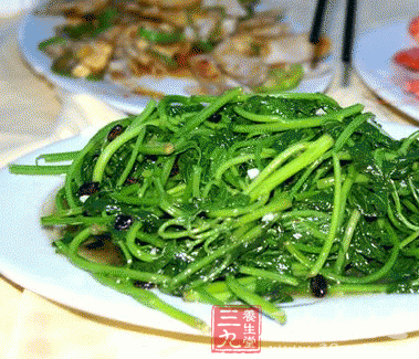 隔夜菜回锅炒 致癌物质增10倍