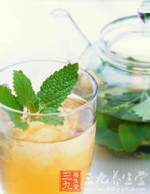 法国研究表明每天喝两杯橙汁降压护心