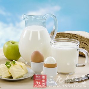 牛奶可治疗萎缩性胃炎及十二指肠溃疡