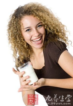 牛奶中乳铁蛋白对丙型肝炎有疗效