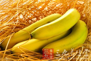 吃香蕉喝牛奶加蜂蜜可缓解痛经