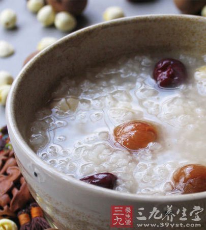 六款药粥养颜又治失眠 