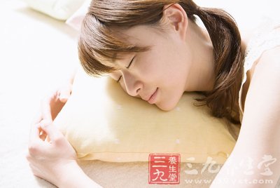 女人 请别湿发睡觉