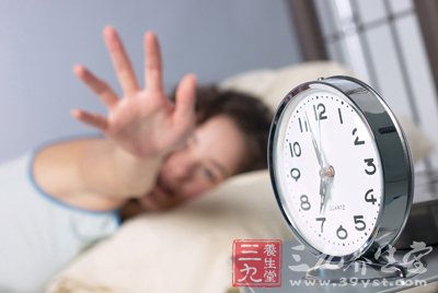 遵循生物钟规律入睡和起床