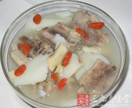 春天养胃食疗方 萝卜猪肚排骨汤消食化气