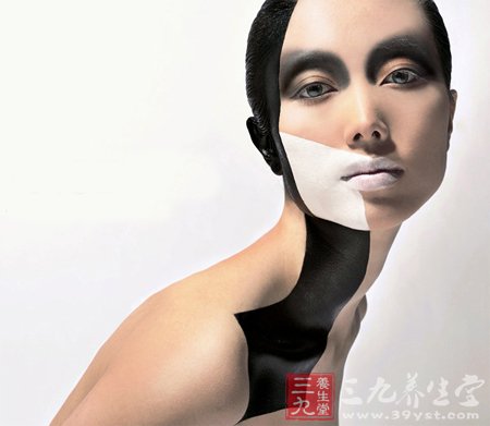 私处都像花瓣一样吗 女人私密处常识扫盲