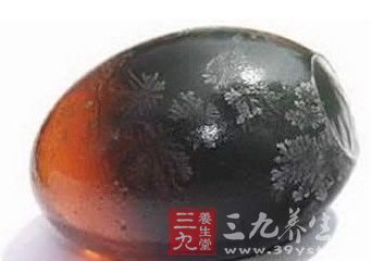 吃松花蛋一定要放姜醋汁