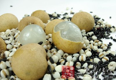 薏米美颜功效佳 荐六款薏米美白养颜粥谱