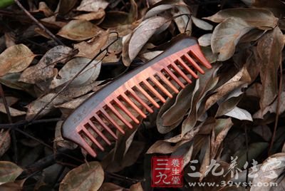 中医学说揭开“梳头养生”奥秘