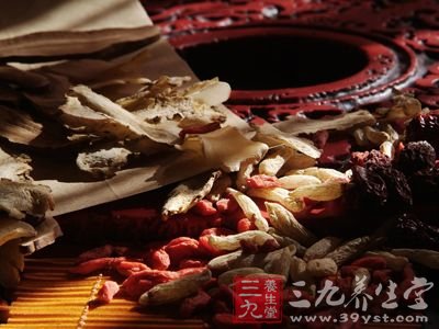 桂萸巴豆敷方