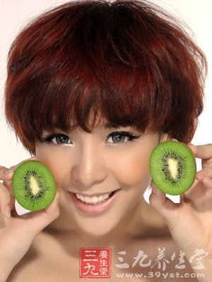 明眸依赖肝血滋养