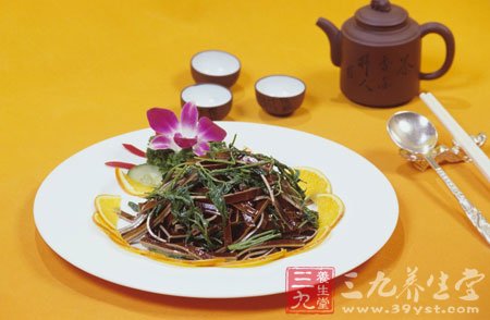 香椿味美 也要防毒