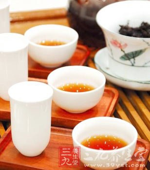 错误喝茶法 常年喝一种茶一杯泡一天