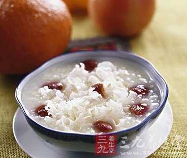 容光焕发 夜猫美眉爱的四款美容养颜粥